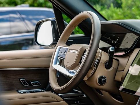 New 2026 Land Rover Range Rover SE AWD/4WD image 18