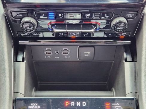 Certified 2025 Jeep Grand Cherokee Summit AWD/4WD image 18