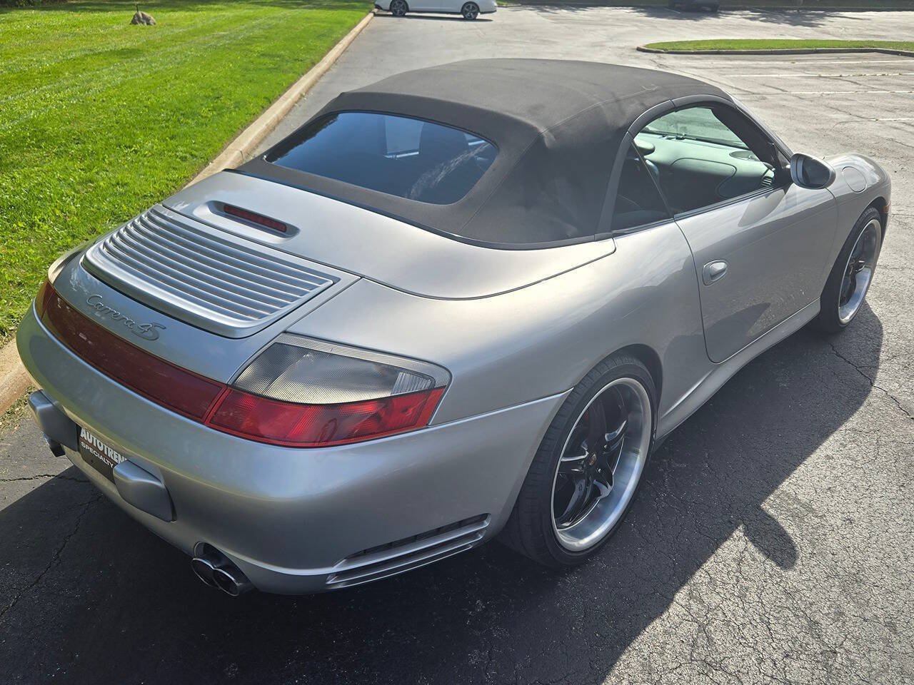 Used 2004 Porsche 911 Carrera 4S AWD/4WD image 5
