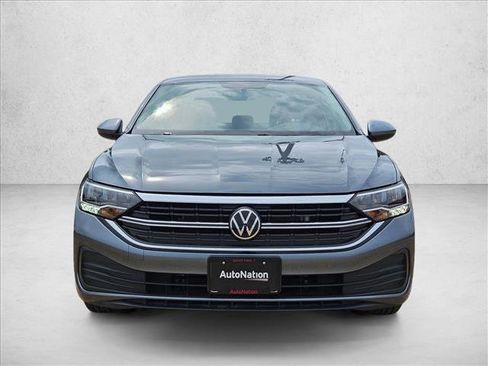 Used 2022 Volkswagen Jetta S FWD image 2