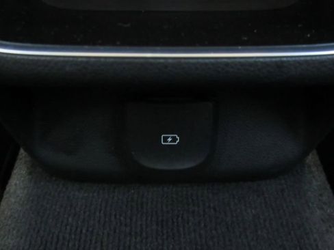 Used 2022 Genesis GV70 2.5T w/ Select Package image 32