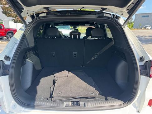 Used 2024 Ford Escape ST-Line w/ Tech Pack #1 FWD image 9