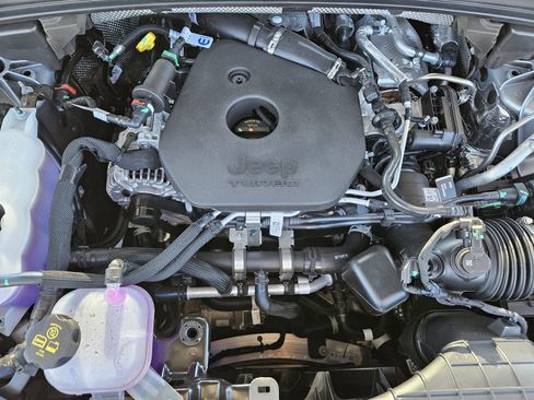 New 2026 Jeep Grand Cherokee Altitude image 26