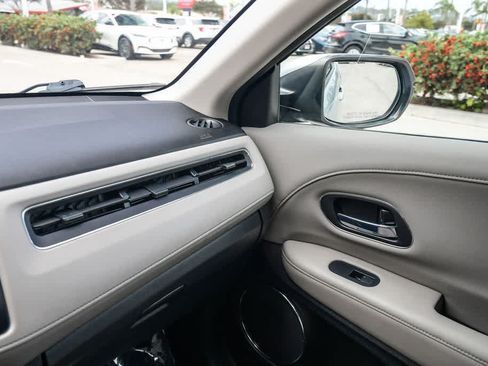 Used 2018 Honda HR-V EX-L image 21
