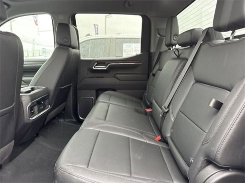Used 2023 GMC Sierra 1500 SLT w/ SLT Convenience Package image 9