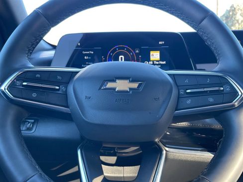 Used 2025 Chevrolet Equinox LT image 27