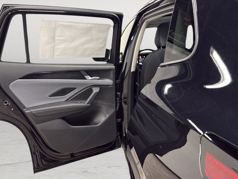 New 2026 Volkswagen Tiguan SE AWD/4WD image 28