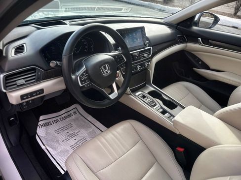 Used 2019 Honda Accord Touring image 13