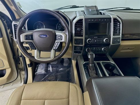 Used 2018 Ford F150 Lariat w/ Equipment Group 502A Luxury image 17