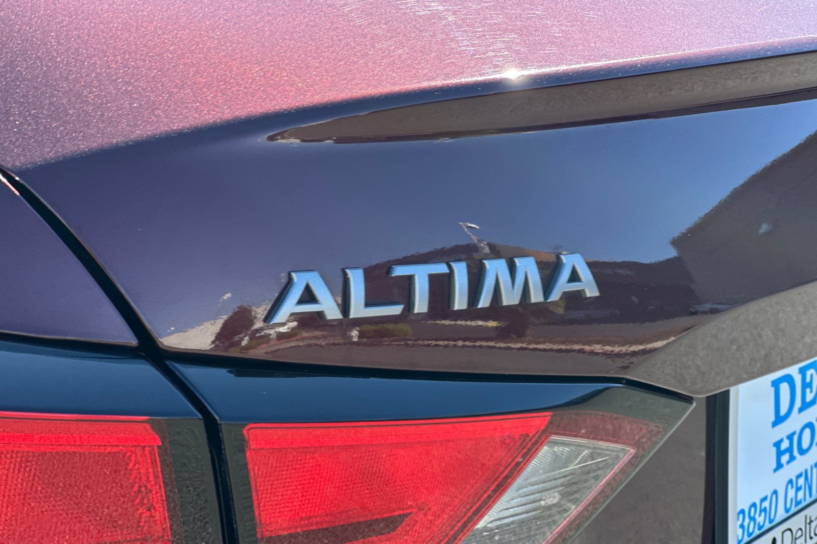Used 2024 Nissan Altima 2.5 SV FWD image 26