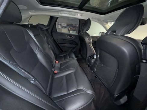 Used 2023 Volvo XC60 B5 Ultimate w/ Climate Package AWD/4WD image 16