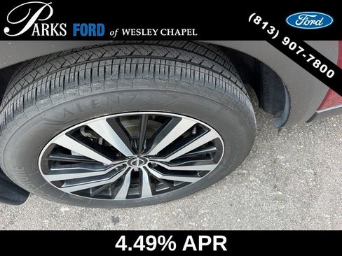 Used 2025 Nissan Pathfinder Platinum FWD image 9