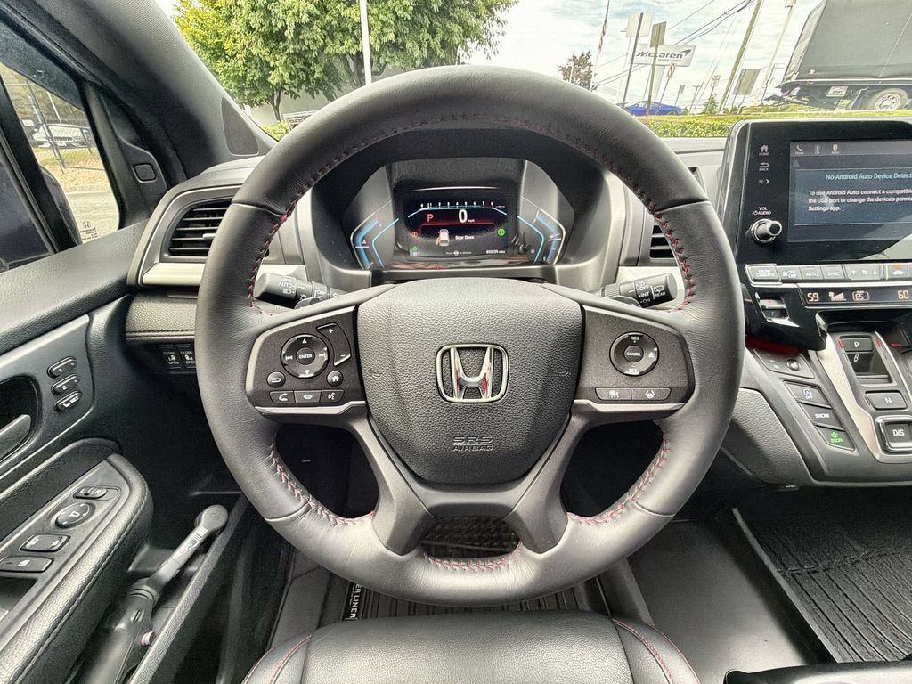 Used 2024 Honda Odyssey Sport image 23