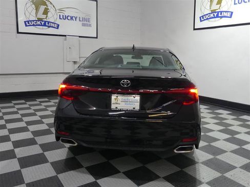 Used 2021 Toyota Avalon XLE FWD image 8