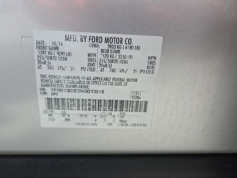 Used 2017 Ford Explorer XLT w/ Equipment Group 202A AWD/4WD image 22
