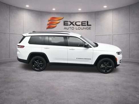 Used 2023 Jeep Grand Cherokee L Laredo AWD/4WD image 55