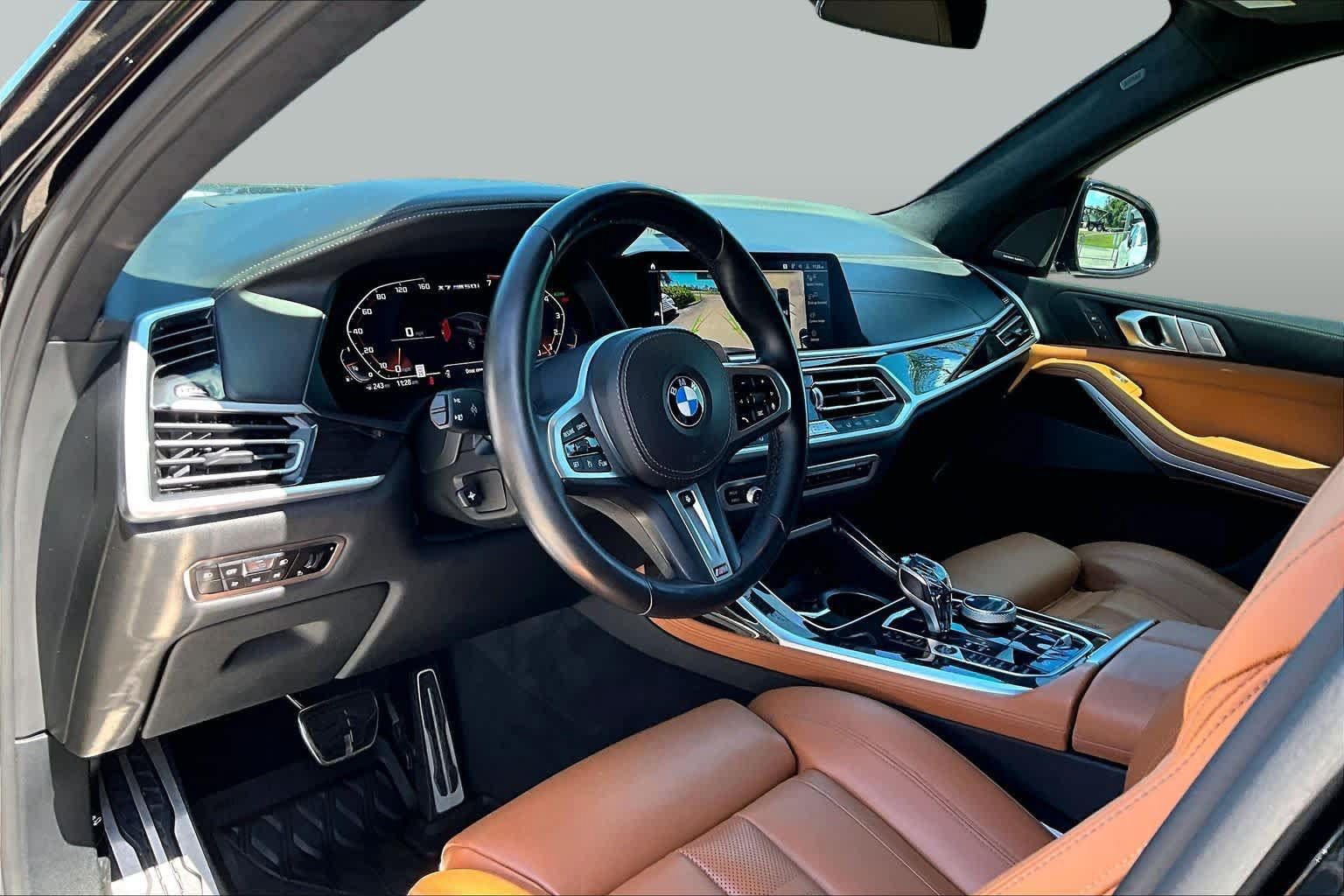 Used 2021 BMW X7 M50i w/ Executive Package AWD/4WD image 18