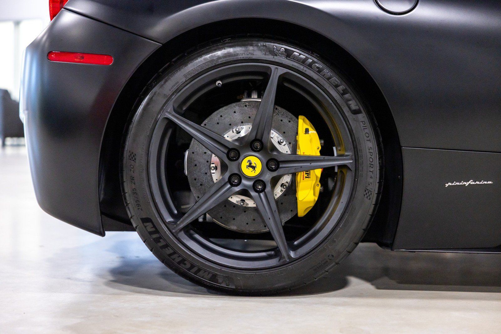 Used 2011 Ferrari 458 Italia Coupe RWD image 26