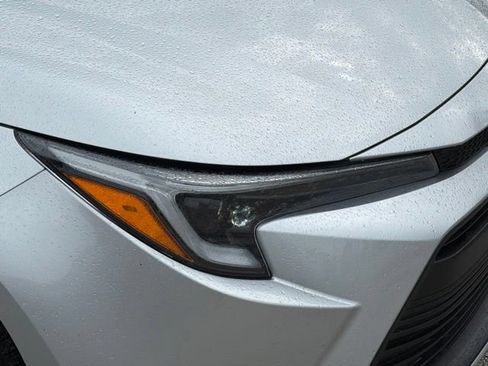 Used 2026 Toyota Corolla LE FWD image 7