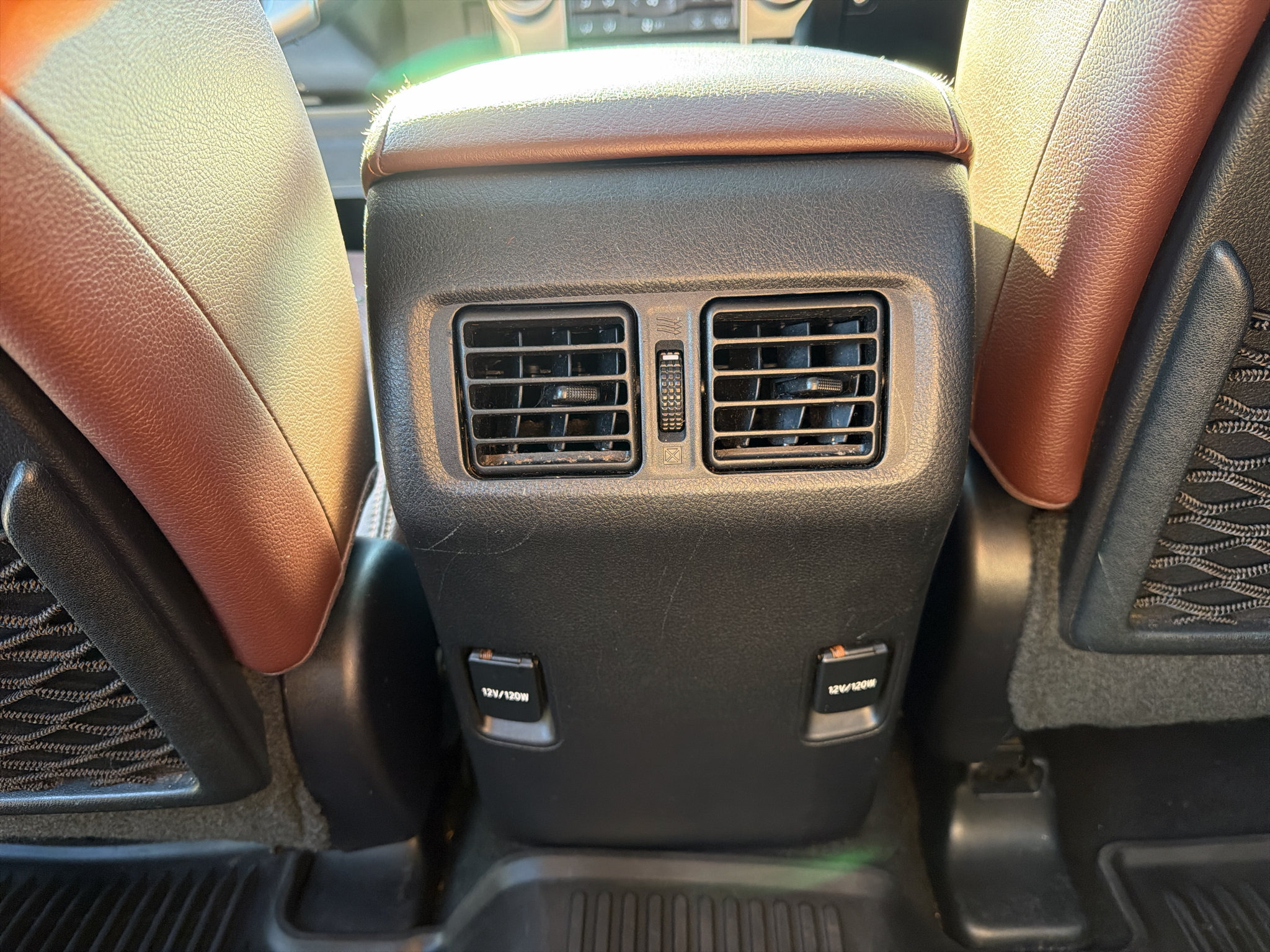Used 2018 Toyota 4Runner Limited AWD/4WD image 28