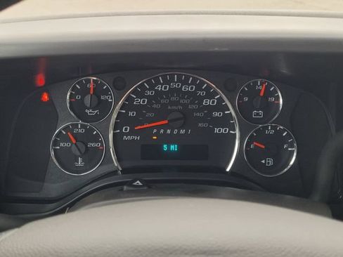 Used 2025 GMC Savana 2500 Extended w/ Driver Convenience Package RWD image 23