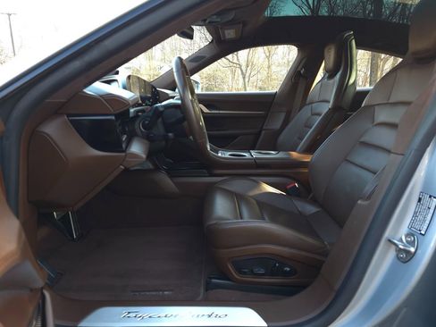 Used 2020 Porsche Taycan Turbo image 11