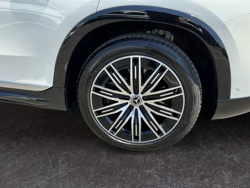 Used 2023 Mercedes-Benz EQS 580 4MATIC SUV image 9