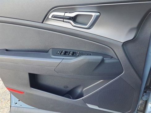 New 2026 Kia Sportage S image 16