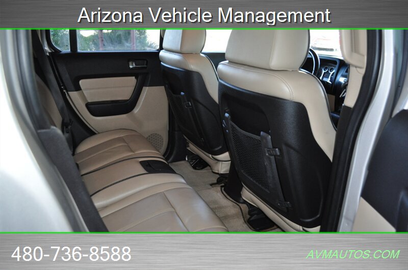 Used 2008 HUMMER H3 Alpha AWD/4WD image 25