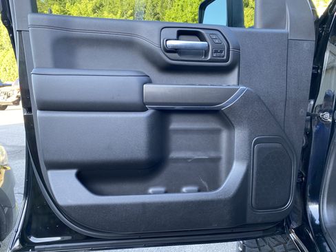 Used 2022 GMC Sierra 2500 AT4 w/ Gooseneck/5TH Wheel Package image 16