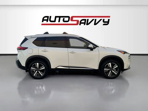 Used 2022 Nissan Rogue Platinum w/ Head-Up Display Package image 8