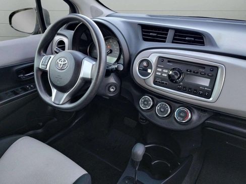 Used 2014 Toyota Yaris LE image 23