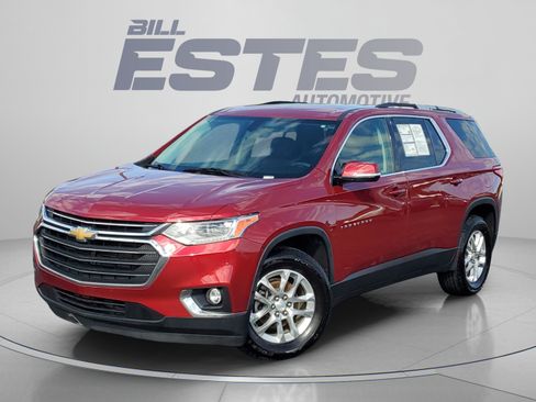 Used 2018 Chevrolet Traverse LT FWD image 1