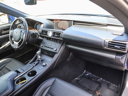 Used 2016 Lexus RC 200t RWD image 13