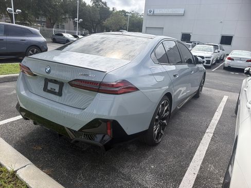 Certified 2024 BMW i5 eDrive40i w/ M Sport Package RWD image 2