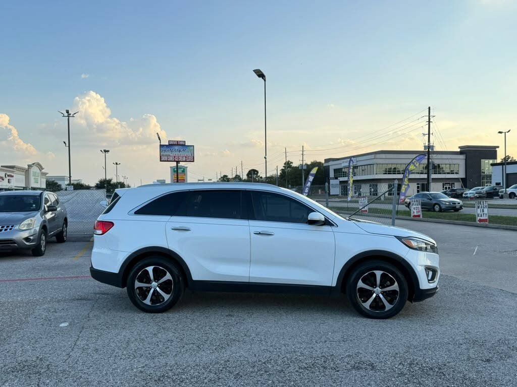 Used 2016 Kia Sorento EX w/ EX Premium Package FWD image 10
