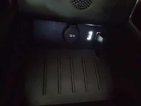 Used 2016 Tesla Model X P90D image 5