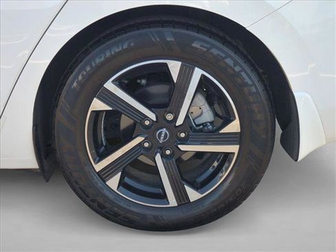 Used 2024 Nissan Sentra SV w/ All-Weather Package FWD image 22