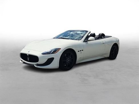 Used 2014 Maserati GranTurismo MC RWD image 3