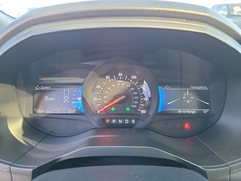 Certified 2024 Ford Edge ST w/ Equipment Group 401A image 25