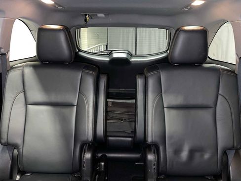 Used 2018 Toyota Highlander XLE FWD image 22