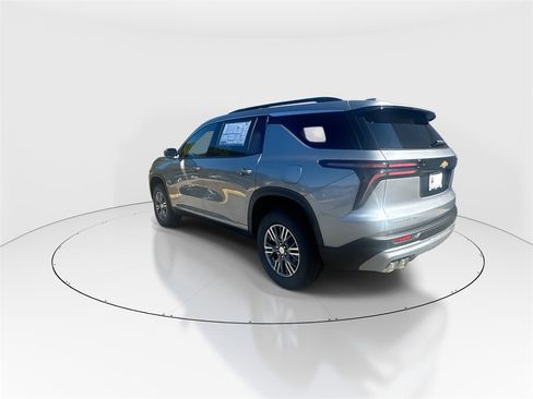 New 2026 Chevrolet Traverse LT image 6