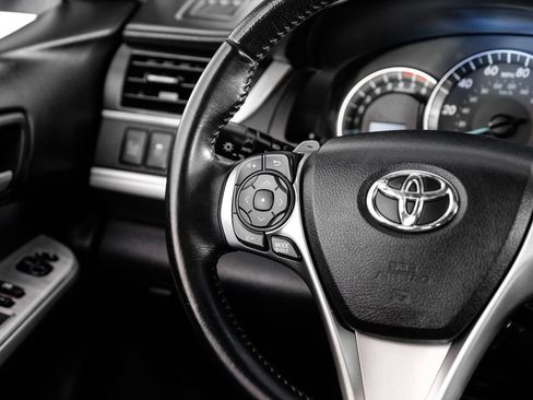 Used 2014 Toyota Camry SE w/ Leather Package image 14