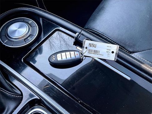 Used 2023 INFINITI QX80 Premium Select w/ Cargo Package image 26