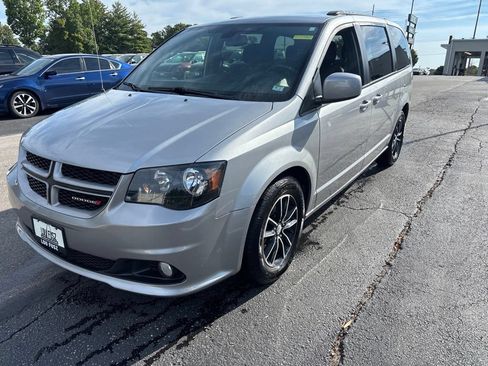Used 2018 Dodge Grand Caravan GT FWD image 7