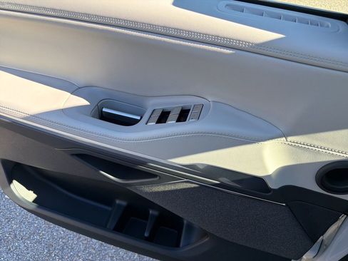 New 2026 Lincoln Navigator Reserve image 5