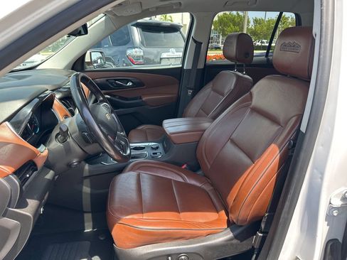 Used 2019 Chevrolet Traverse High Country w/ LPO, 'HIT The Road' Package AWD/4WD image 25