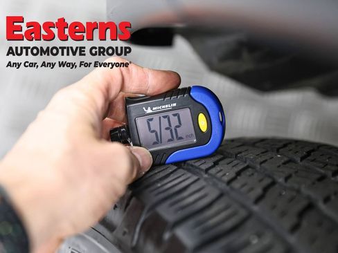 Used 2023 Jeep Compass Trailhawk image 30