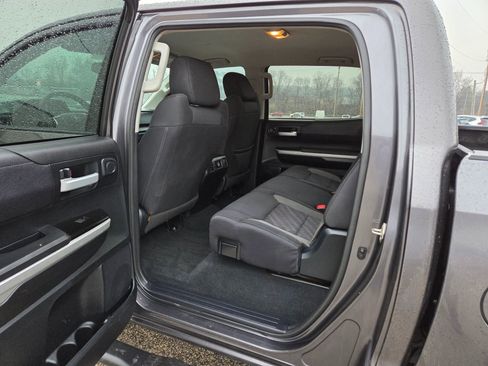 Used 2017 Toyota Tundra SR5 w/ SR5 Upgrade Package RWD image 8