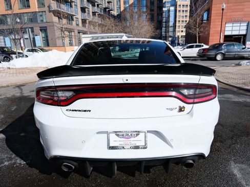 Used 2020 Dodge Charger Scat Pack w/ Driver Convenience Group image 9